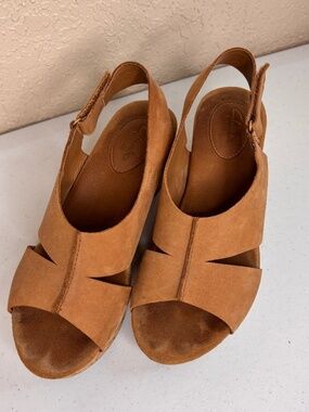 Clarks Tan Annabel Bari Nu buck Cork Platform Wedge Sandals Women's Size 7M.